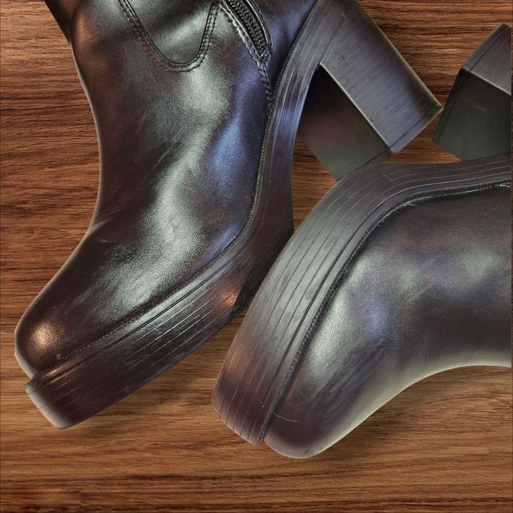 Urban Outfitters Mid-Calf Side Zipper Block Heel Black Boots   Women Size 7 - Picture 15 of 16